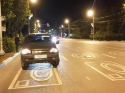 18-летнего пешехода сбил внедорожник в Волжском