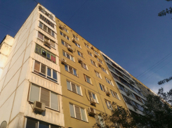 Подростки устроили обстрел волжан с крыши жилого дома