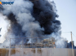 Близ Волжского сгорела заброшка и мусорный контейнер