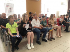 Волжским школьникам выдали паспорта