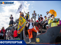 В Волжском стартовал фестиваль Ультра 100: яркие кадры мероприятия