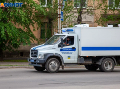 Мужчина угрожал ножом и требовал алкоголь у продавца под Волжским