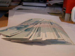 В Волжском увеличили сроки выплаты мер социальной поддержки