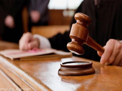 Волжский суд назначил наказание адвокату и его другу за мошенничество