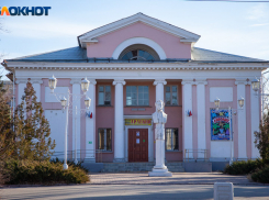 В Волжском состоится спектакль про неунывающего советского бойца «Василий Теркин» (6+)