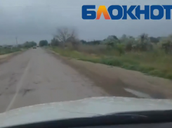 Новую технологию ремонта дорог изобрели в Волжском: дорожная разметка поверх ям