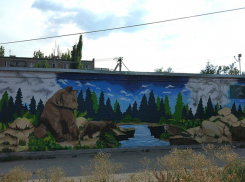 Первые «электробудки» в графических рисунках появились в Волжском