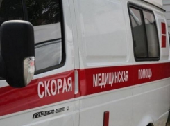 Лихач поставил машину на дыбы под Волжским