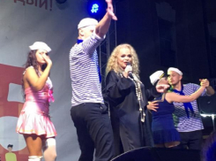 Лариса Долина покорила сердца волжан