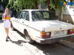 Гигантская проблема с парковками обнаружилась в 32 микрорайоне Волжского