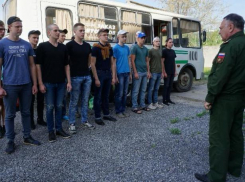 Волжский на год лишился 35 крепких парней