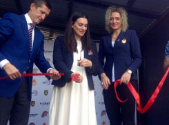 Олимпийские чемпионы региона дали старт новому залу единоборств в Волжском