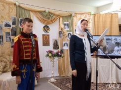 В Волжском состоялась театрализованная постановка про царскую семью