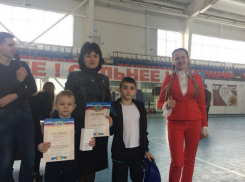 В Волжском 8-летний школьник отжался 110 раз