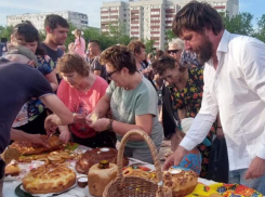 Волжские хозяйки поучаствовали в конкурсе на лучший каравай