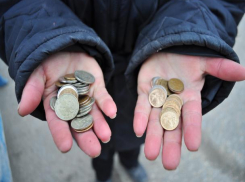 В Волжском детское учреждение наживалось на поделках малышей