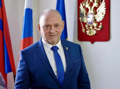 Игорь Воронин поздравил волжан с праздником: видео