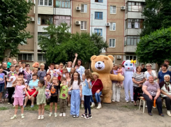Шашлык, плов и японский гольф: Волжский готовится шумно отметить День соседей