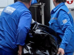 Во дворе Краснослободской гимназии обнаружили тело 87-летней старушки