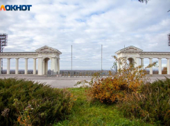 Молча и с высоко поднятой головой: как в Волжском умирает эпоха