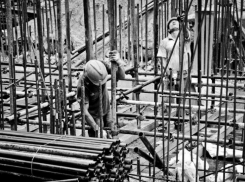 Директор строительной фирмы задолжал почти миллион рублей иногороднему работнику