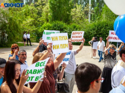 «Дети ничего не едят»: жители Волжского высказались о школьных столовых