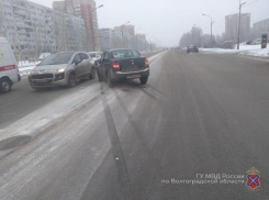 Автомобилист сбил двух школьников на «зебре» в Волжском