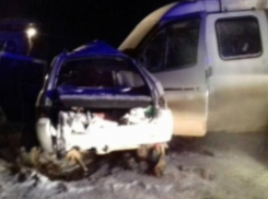 Четыре человека скончались в серьезной аварии под Волжским