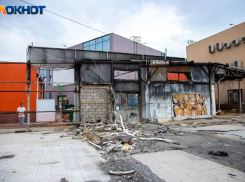 «Криминальные граффитисты»: в Волжском выявляют нарушителей, разукрасивших фасады зданий