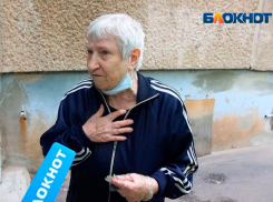 «Самое главное: червяки, тараканы»: соседи слепого волжанина просят помощи