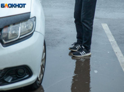 В Волгограде таксистов увольняют за бутылку спиртного, пока в Волжском отказывают пассажирам