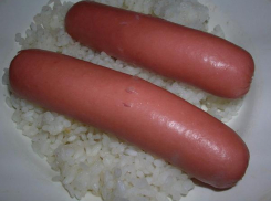 Волжане могут купить фальсифицированные сосиски