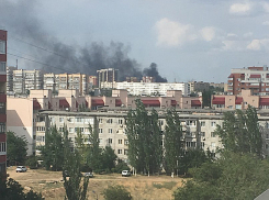 ﻿﻿Из-за крупного пожара Волжский снова накрыло облаком дыма 