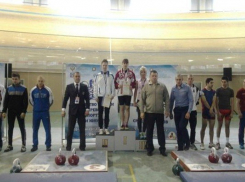 Юная волжанка на первенстве страны по гиревому спорту оказалась самой сильной