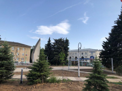 Завершаются работы по благоустройству площади Комсомольской
