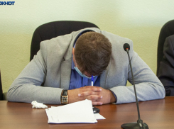 В Волжском чиновникам могут повысить зарплату, но не всем: законопроект в Облдуме