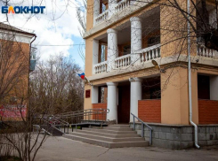 Свидетели драки скрываются: как проходят суды по убийству ветерана СВО у подъезда в Волжском