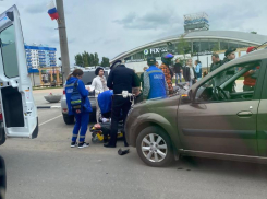В Волжском Лада Ларгус сбила мотоциклиста