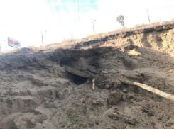 Под бетонной плитой на Спартановке погиб подросток