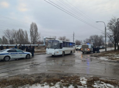 В Волжском автобус сбил ребенка