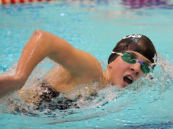 «Фронтовики» встали на защиту  волжской школы плавания