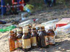 Волжане вынесли несколько мешков мусора с берегов Ахтубы