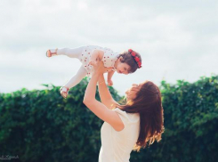 Одним из главных призов конкурса «Счастье видно сразу» станет профессиональная фотосессия от Марины Киреевой