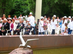 Первостроители Волжского отметили юбилей города