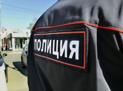 Пенсионер из Волжского обвиняет в грабеже свою внучку