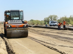 Среднеахтубинский мост будут ремонтировать дольше, чем обещали