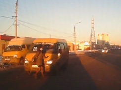 В Волжском пешехода от смерти спасли пару секунд