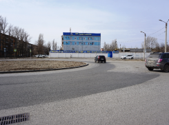 В Волжском на пересечении Карбышева и Молодежной завершили ямочный ремонт дорог