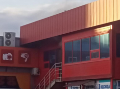 Известна причина пожара в магазине «Ценопад» в Волжском