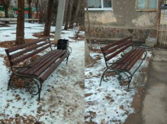 Предприимчивые волжане выкорчевали новую лавочку и отнесли к себе во двор